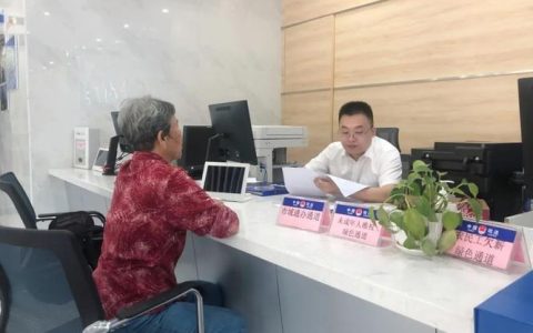 免费法律咨询靠谱吗？资深律师为你揭秘背后