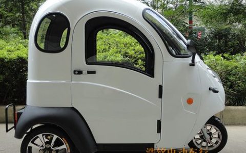 撞了电动车，认全责真的是最优解吗？